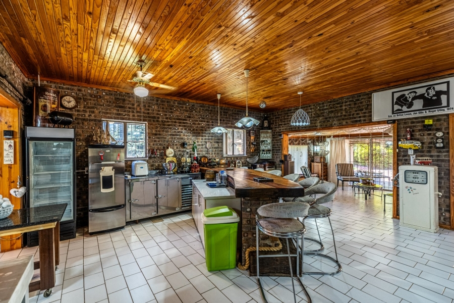 5 Bedroom Property for Sale in Agricultural Holding 475 Gauteng