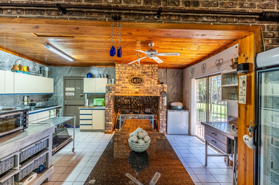5 Bedroom Property for Sale in Agricultural Holding 475 Gauteng