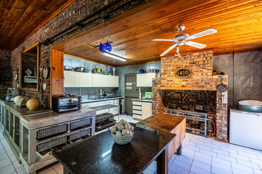 5 Bedroom Property for Sale in Agricultural Holding 475 Gauteng