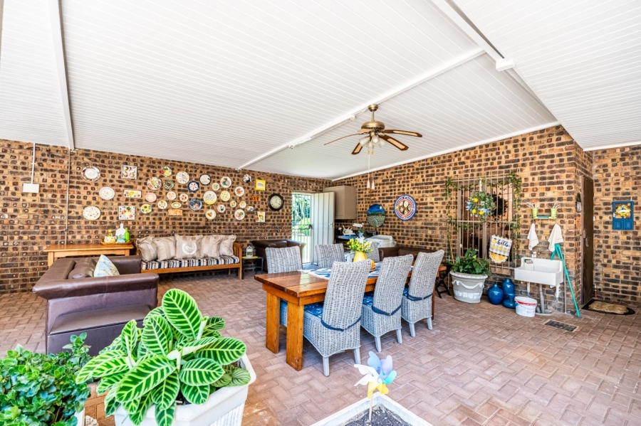 5 Bedroom Property for Sale in Agricultural Holding 475 Gauteng