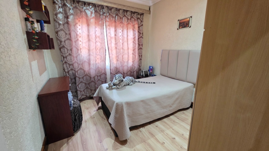 5 Bedroom Property for Sale in Erasmia Gauteng