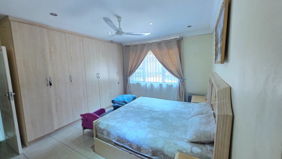 5 Bedroom Property for Sale in Erasmia Gauteng