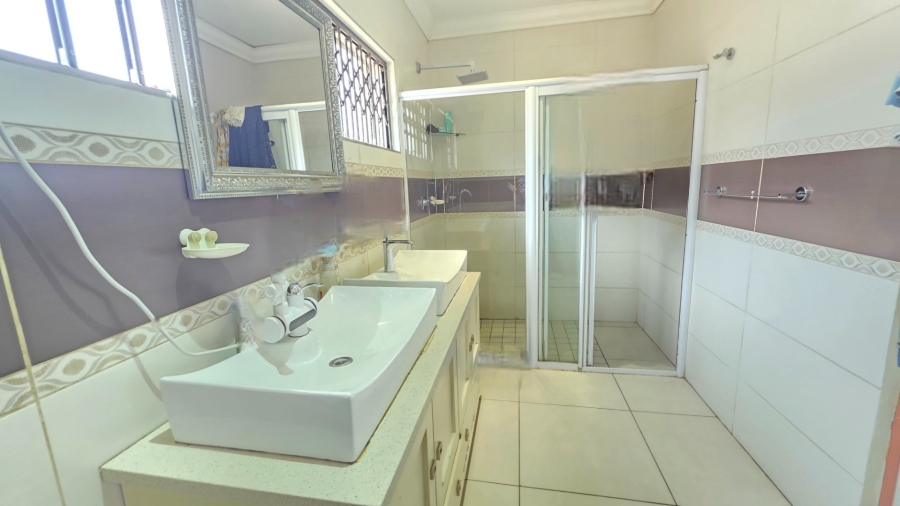 5 Bedroom Property for Sale in Erasmia Gauteng