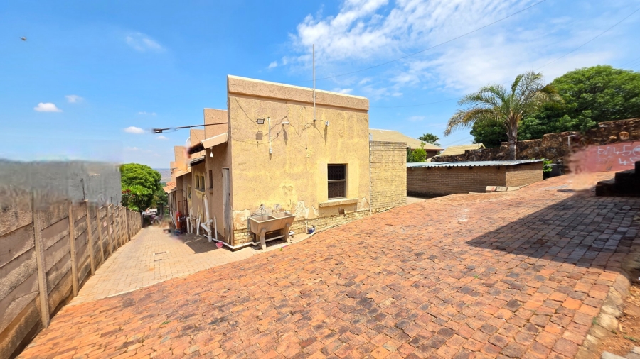 5 Bedroom Property for Sale in Erasmia Gauteng