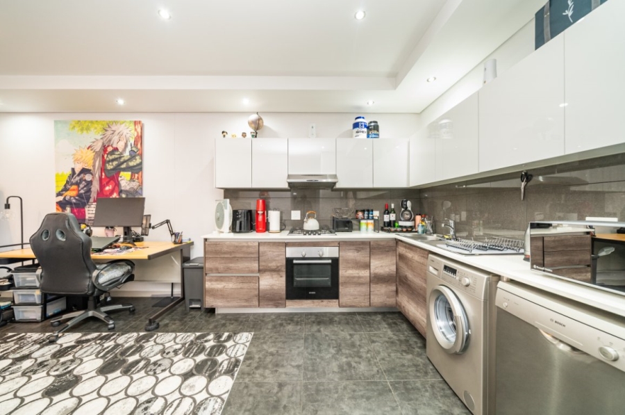 1 Bedroom Property for Sale in Bedfordview Gauteng