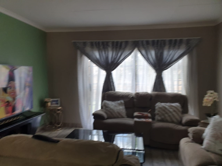 2 Bedroom Property for Sale in Amandasig Gauteng