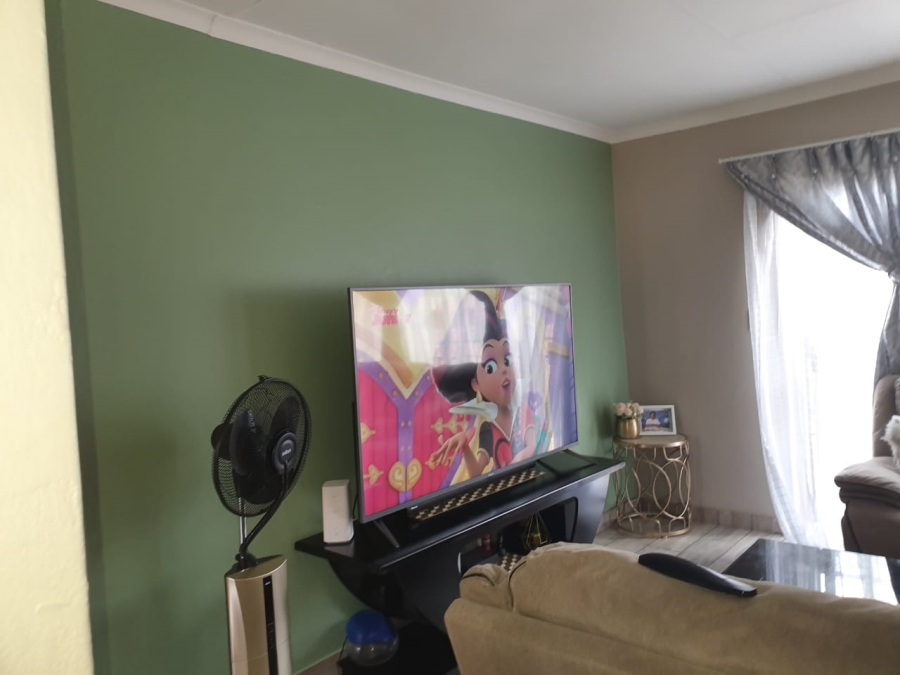 2 Bedroom Property for Sale in Amandasig Gauteng