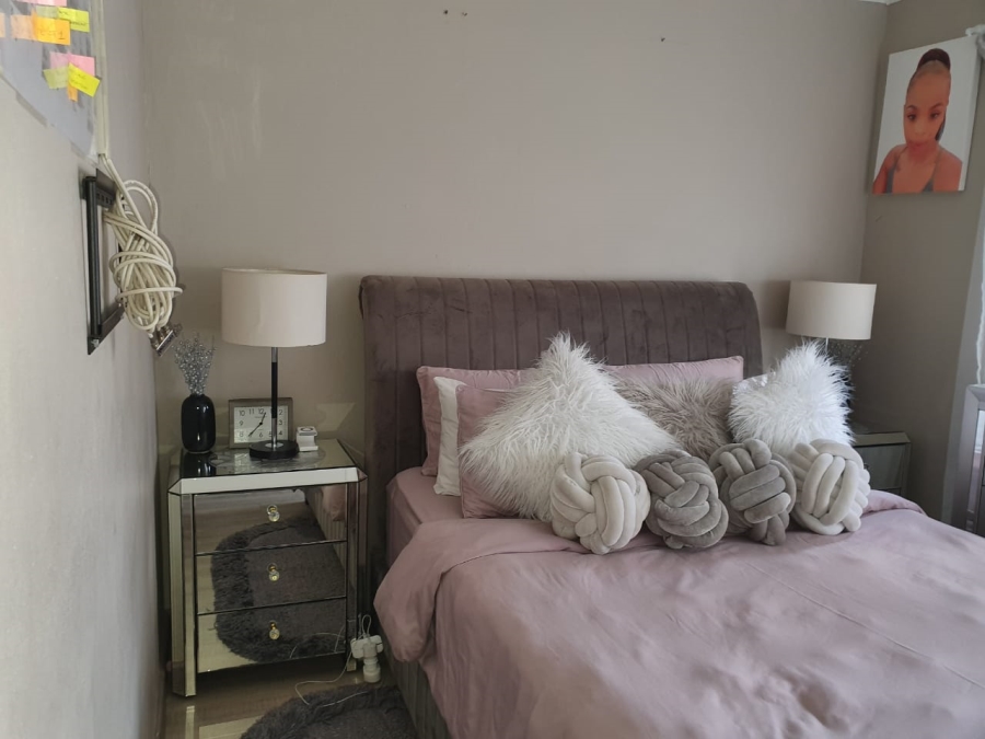 2 Bedroom Property for Sale in Amandasig Gauteng