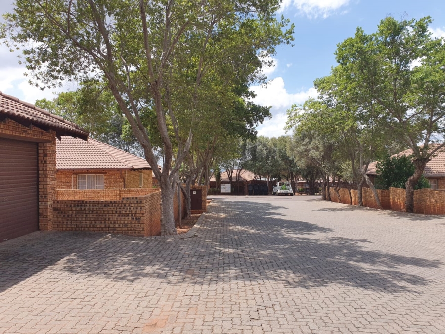 2 Bedroom Property for Sale in Amandasig Gauteng