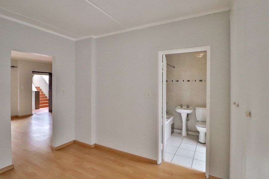 To Let 1 Bedroom Property for Rent in Morning Hill Gauteng