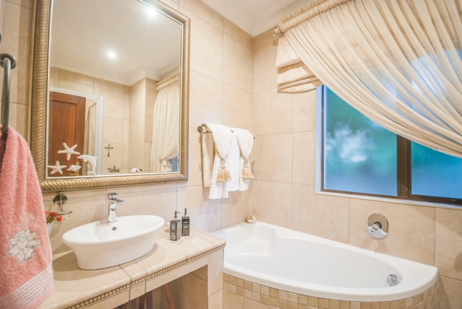 4 Bedroom Property for Sale in Midstream Estate Gauteng