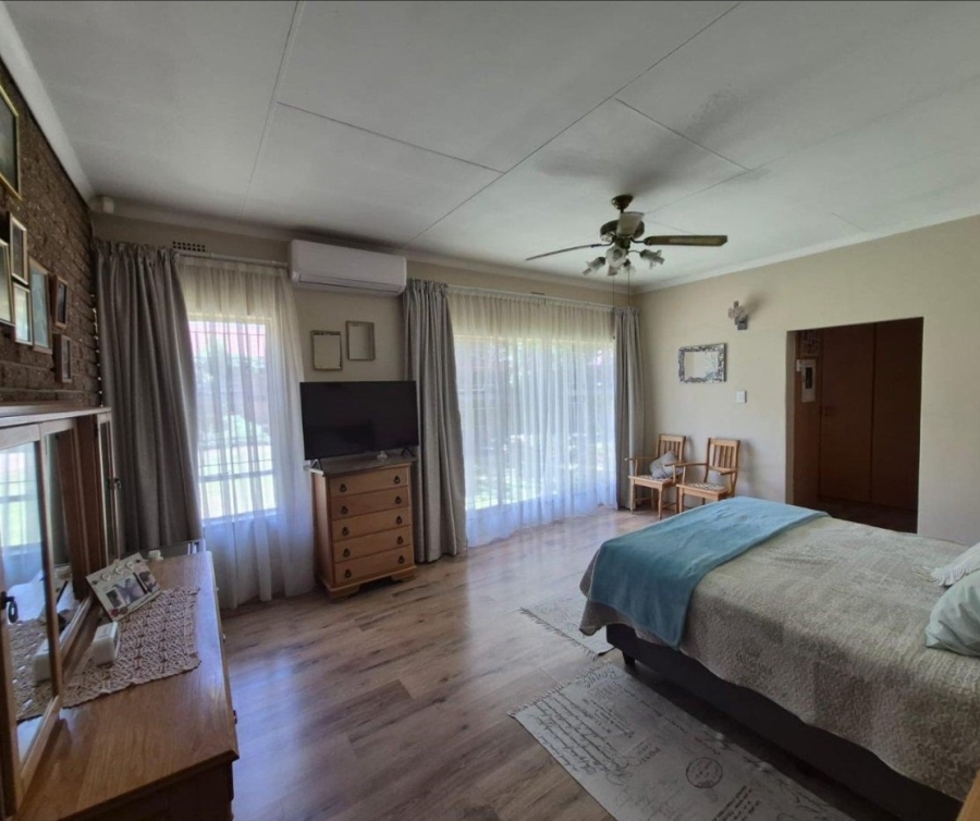 4 Bedroom Property for Sale in Vanderbijlpark SE 3 Gauteng