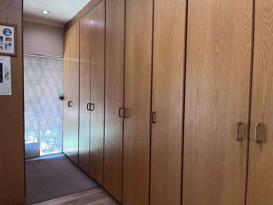 4 Bedroom Property for Sale in Vanderbijlpark SE 3 Gauteng