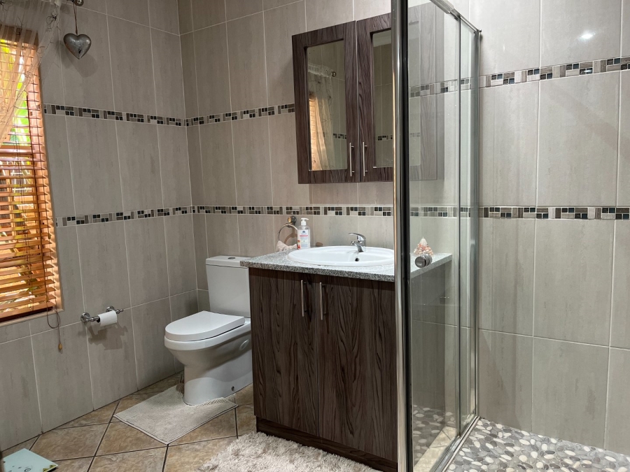 4 Bedroom Property for Sale in Vanderbijlpark SE 3 Gauteng