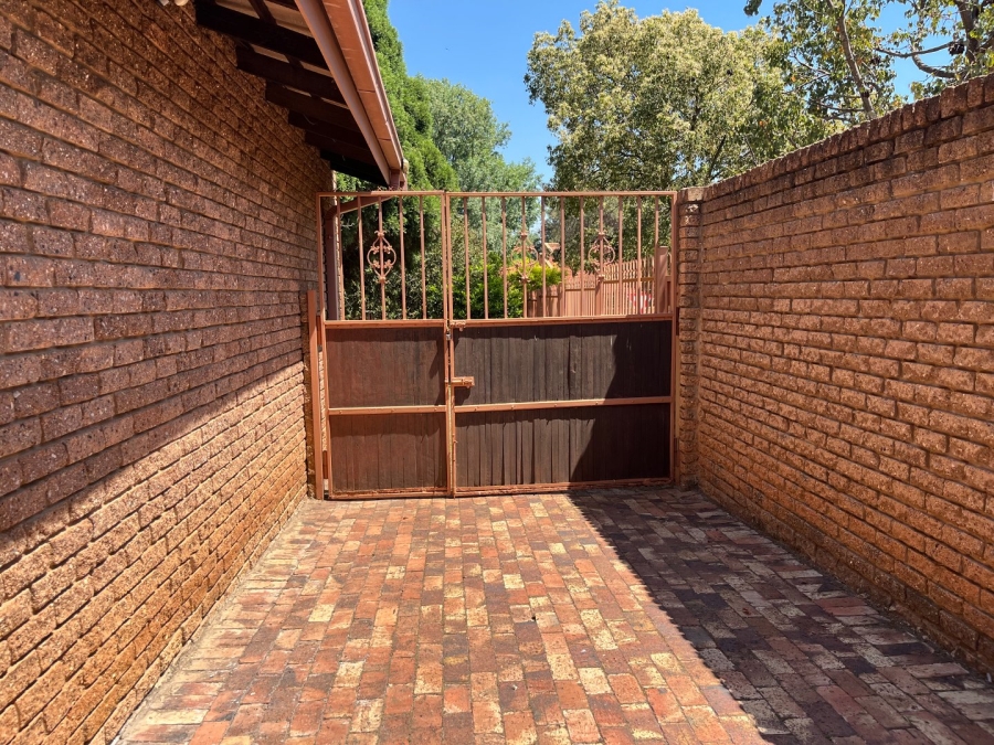 4 Bedroom Property for Sale in Vanderbijlpark SE 3 Gauteng