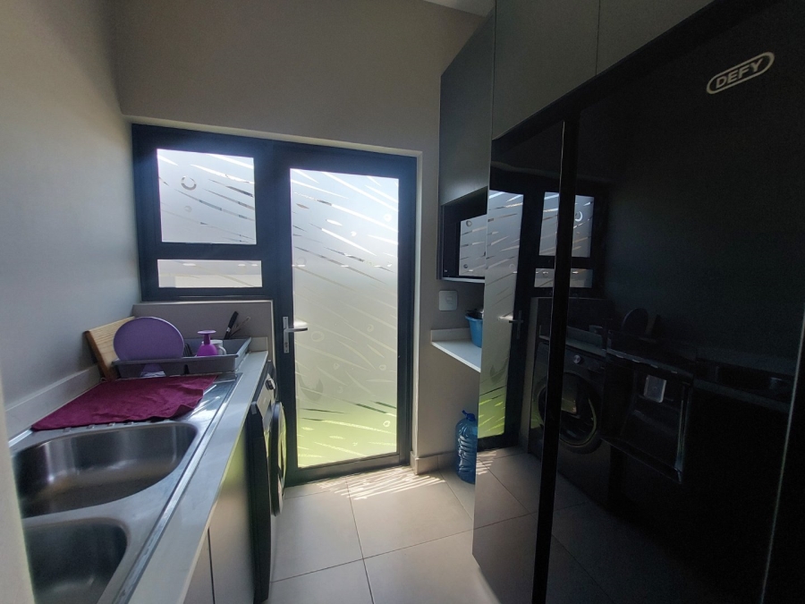 3 Bedroom Property for Sale in Olivedale Gauteng