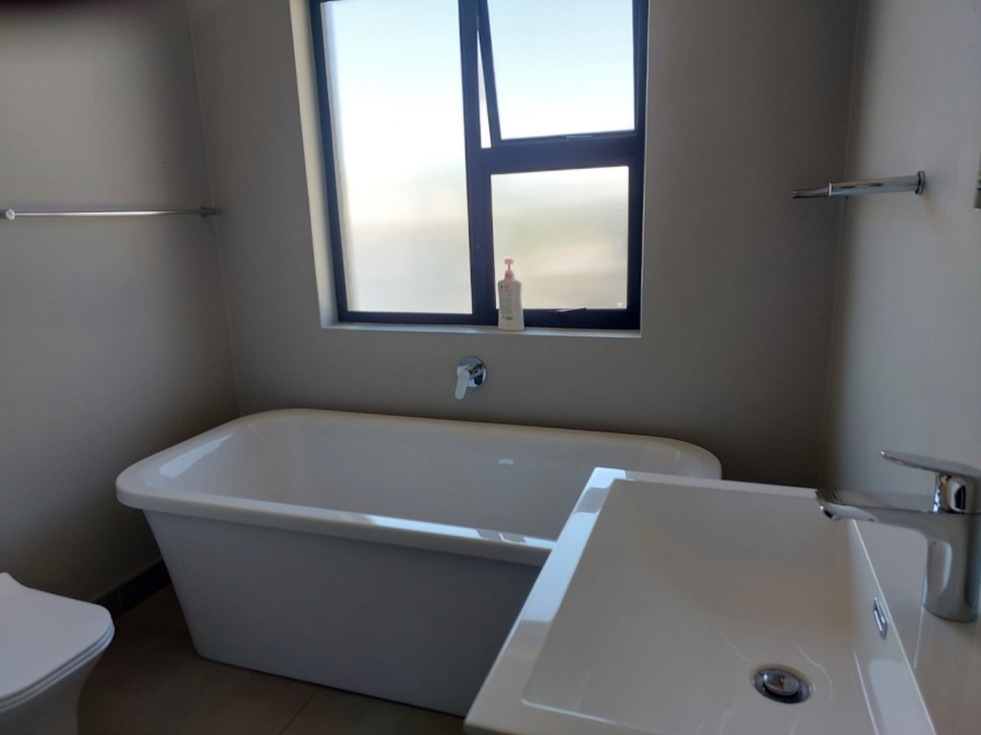 3 Bedroom Property for Sale in Olivedale Gauteng