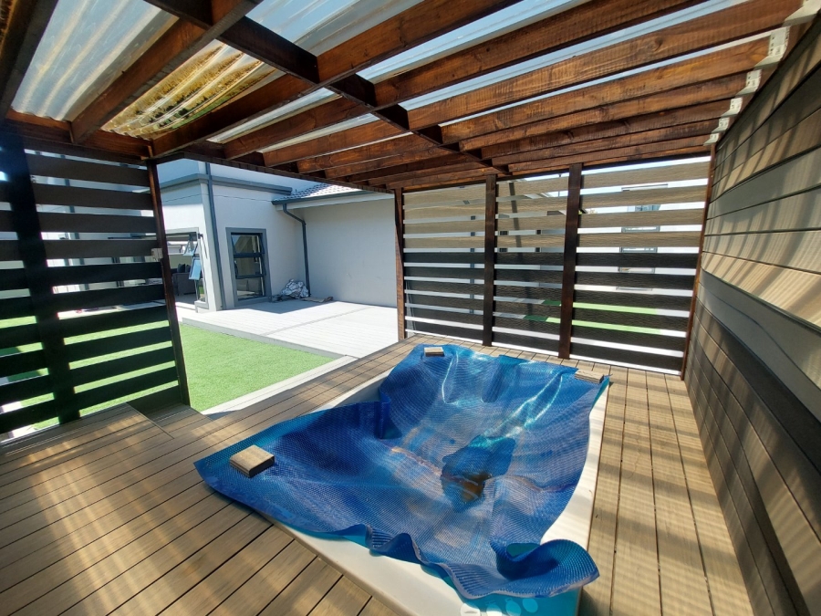 3 Bedroom Property for Sale in Olivedale Gauteng