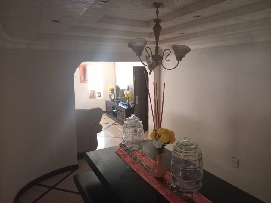 6 Bedroom Property for Sale in Soshanguve M Gauteng