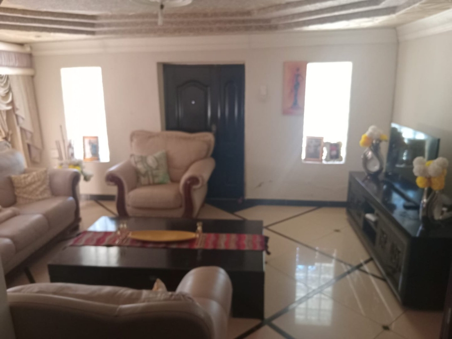 6 Bedroom Property for Sale in Soshanguve M Gauteng
