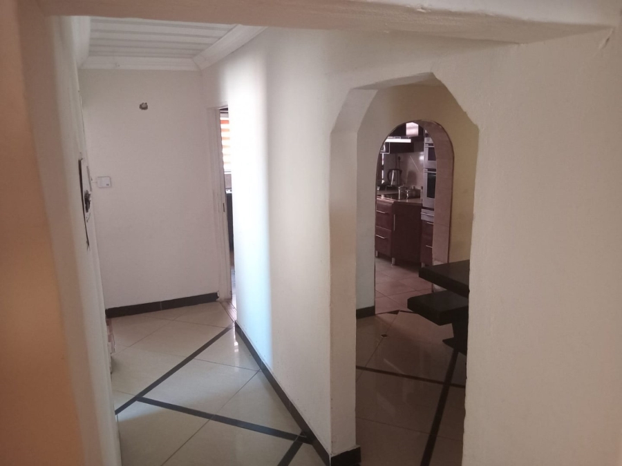 6 Bedroom Property for Sale in Soshanguve M Gauteng