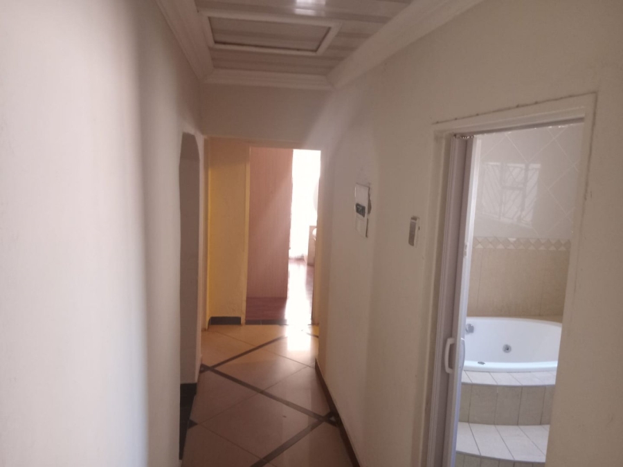 6 Bedroom Property for Sale in Soshanguve M Gauteng