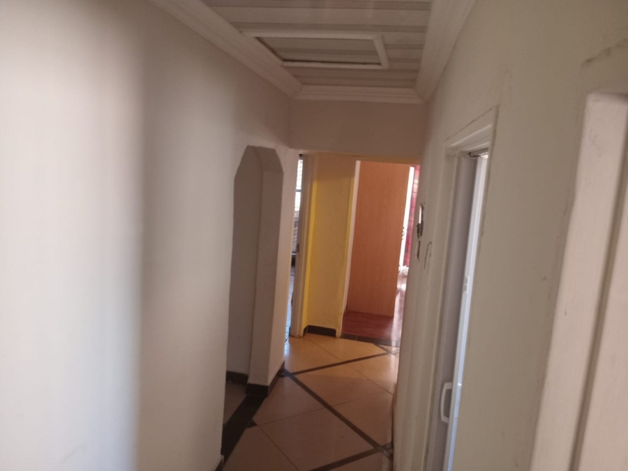 6 Bedroom Property for Sale in Soshanguve M Gauteng