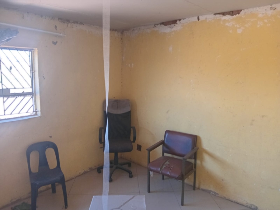 6 Bedroom Property for Sale in Soshanguve M Gauteng
