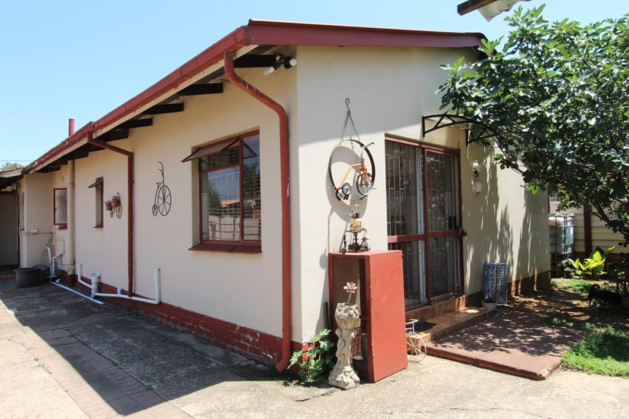 3 Bedroom Property for Sale in East Lynne Gauteng