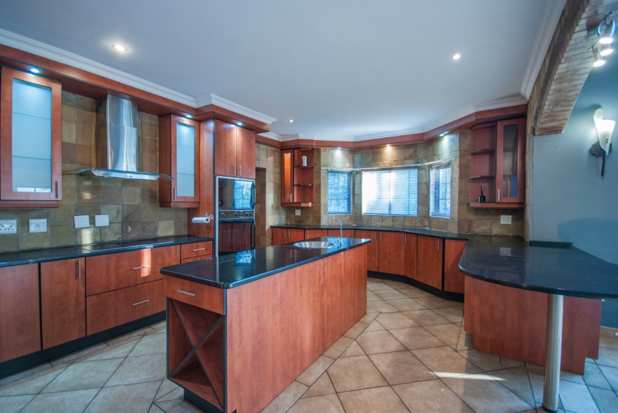 5 Bedroom Property for Sale in Midstream Estate Gauteng