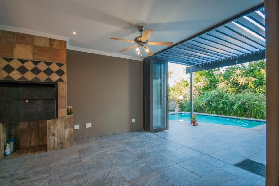 5 Bedroom Property for Sale in Midstream Estate Gauteng