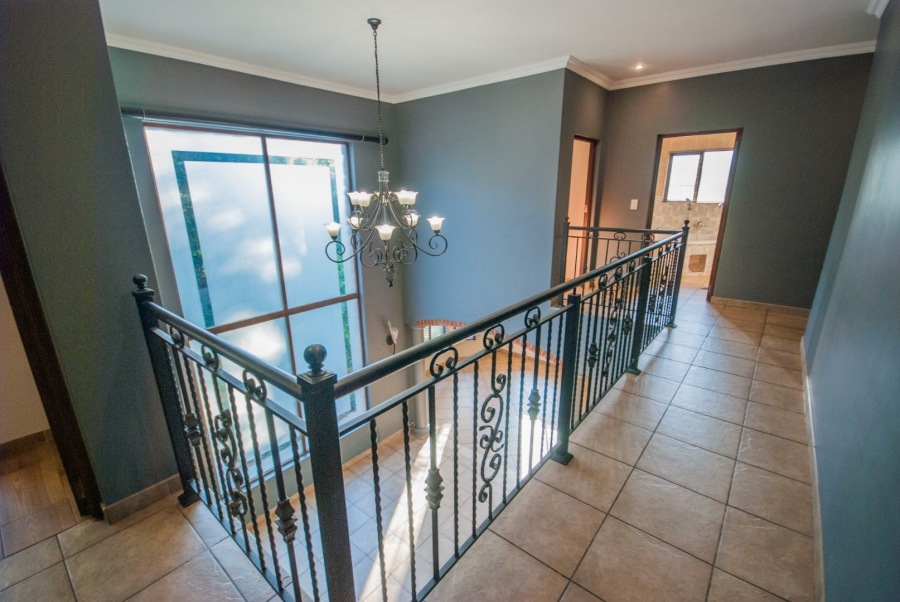 5 Bedroom Property for Sale in Midstream Estate Gauteng