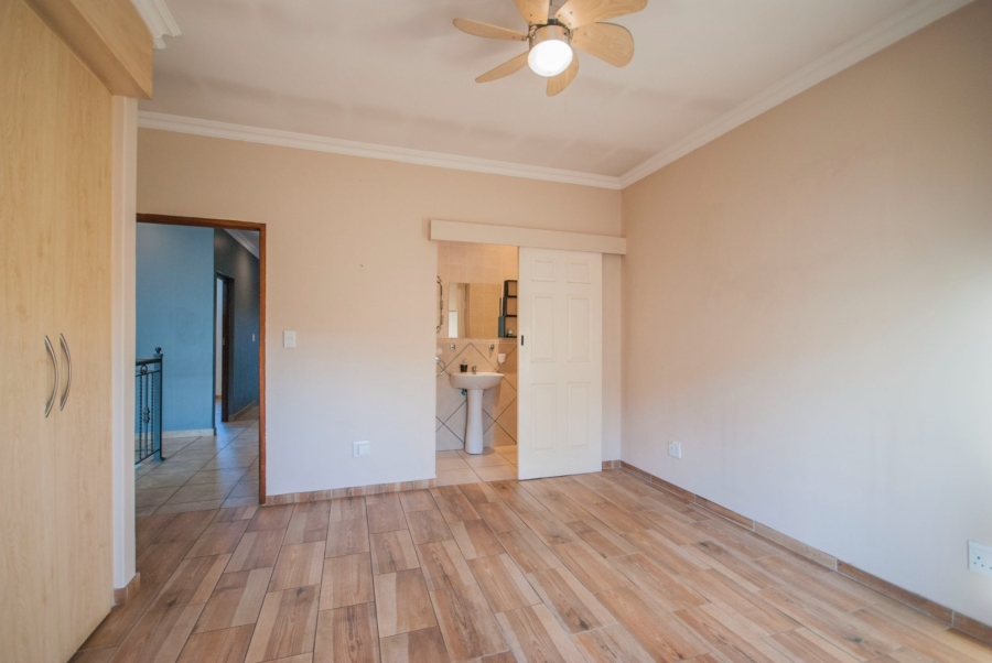 5 Bedroom Property for Sale in Midstream Estate Gauteng