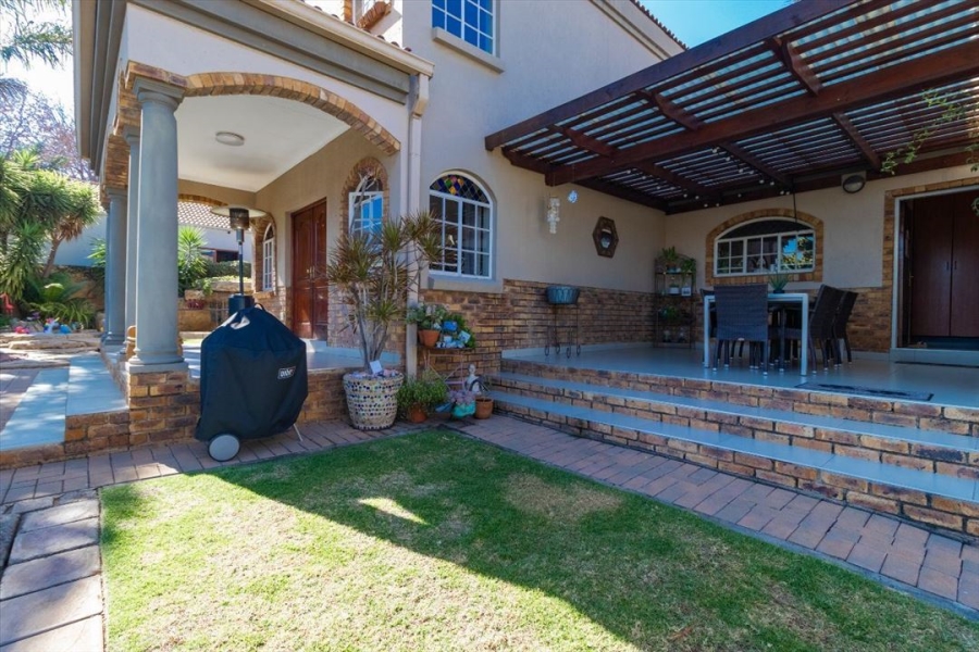 3 Bedroom Property for Sale in Glen Erasmia Gauteng