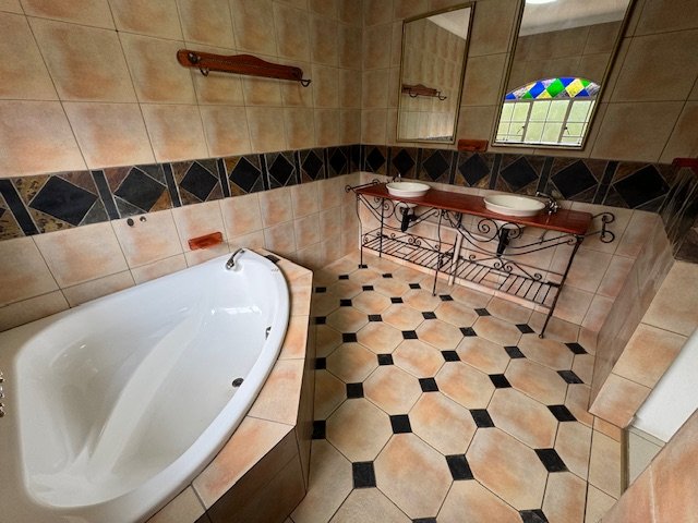 3 Bedroom Property for Sale in Glen Erasmia Gauteng