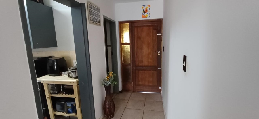 3 Bedroom Property for Sale in Dorandia Gauteng