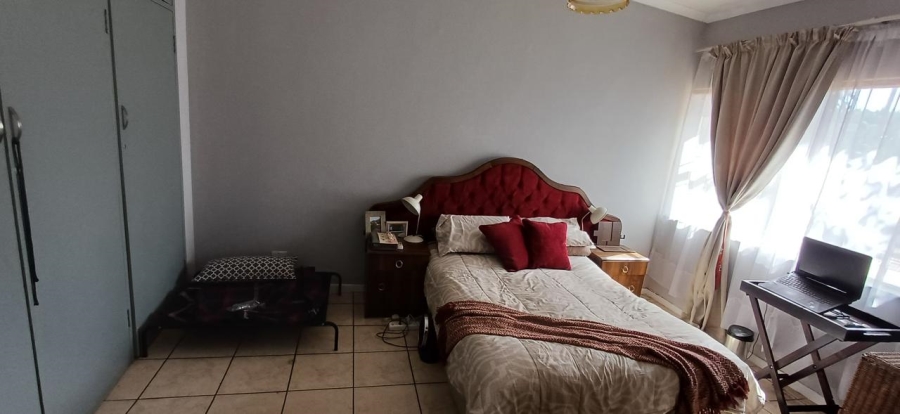 3 Bedroom Property for Sale in Dorandia Gauteng