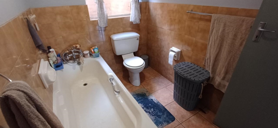 3 Bedroom Property for Sale in Dorandia Gauteng