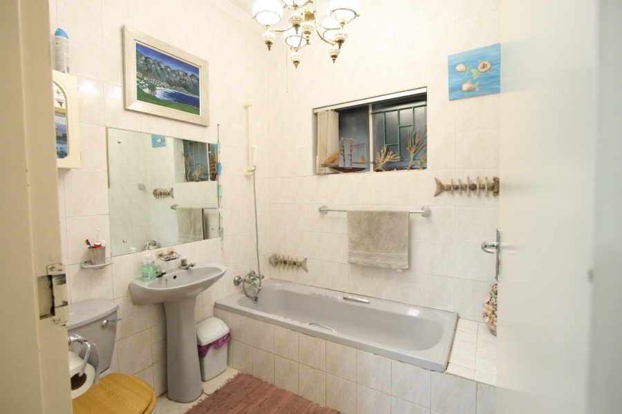4 Bedroom Property for Sale in Rietfontein Gauteng