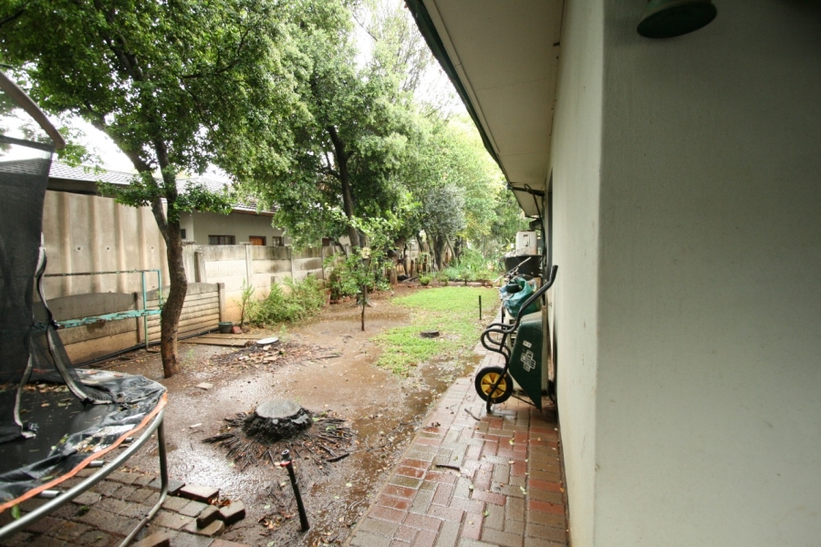 4 Bedroom Property for Sale in Rietfontein Gauteng