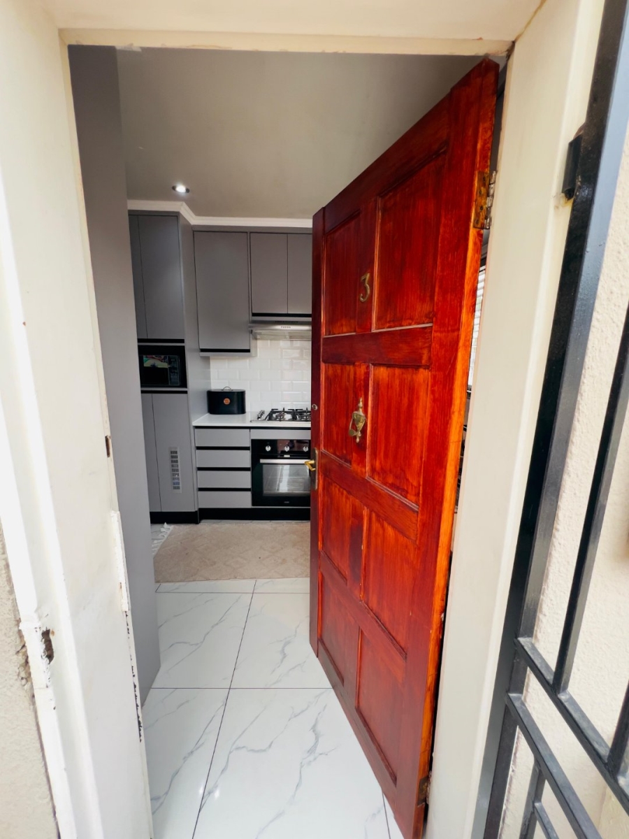 2 Bedroom Property for Sale in Winchester Hills Gauteng