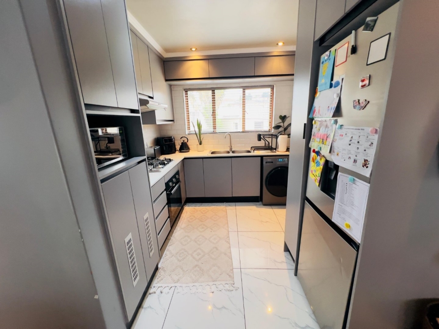 2 Bedroom Property for Sale in Winchester Hills Gauteng