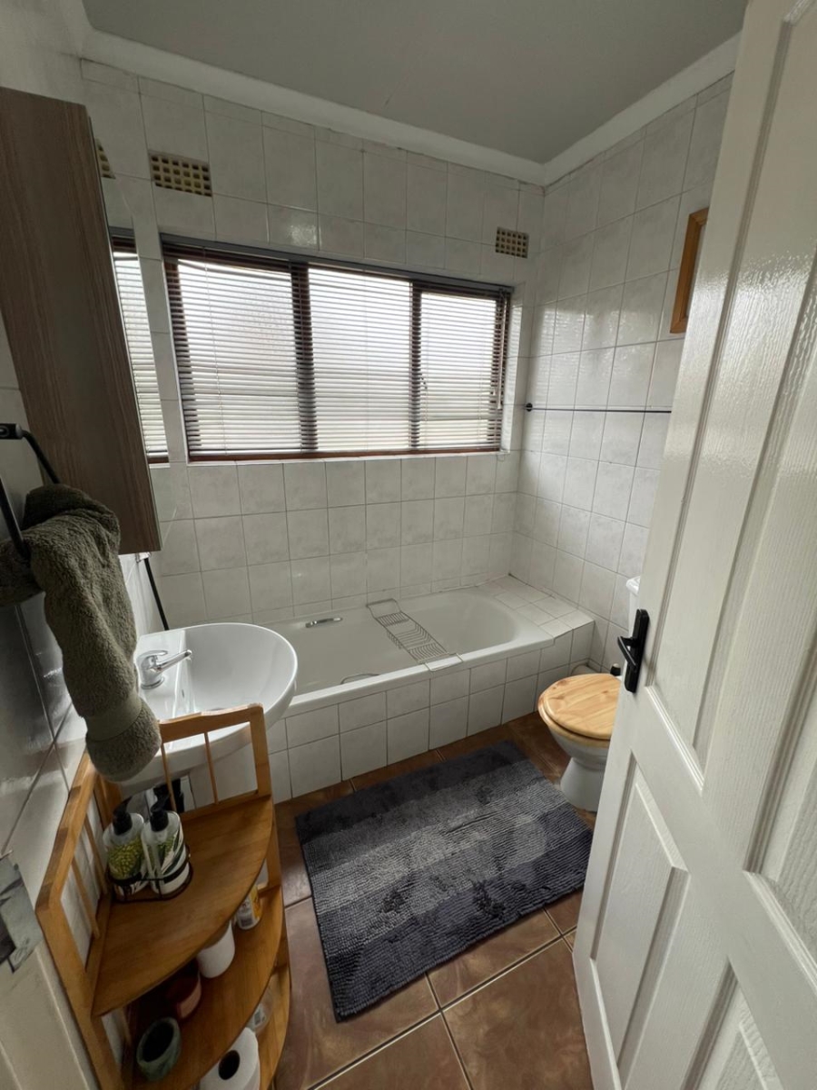 2 Bedroom Property for Sale in Winchester Hills Gauteng