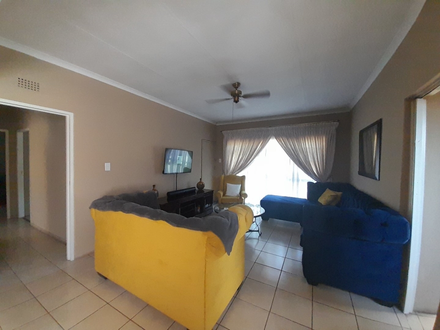 4 Bedroom Property for Sale in Vanderbijlpark CW 3 Gauteng