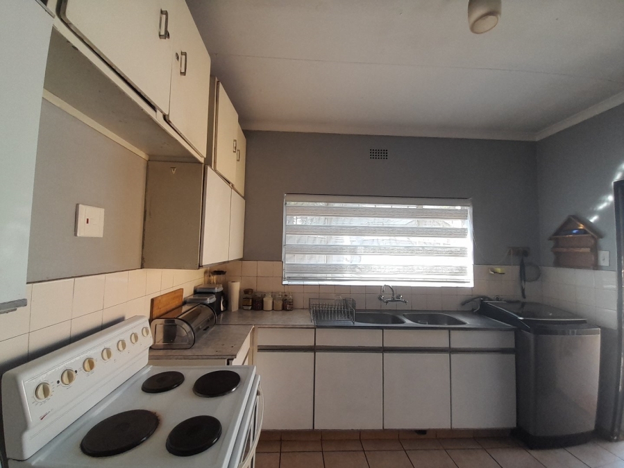 4 Bedroom Property for Sale in Vanderbijlpark CW 3 Gauteng