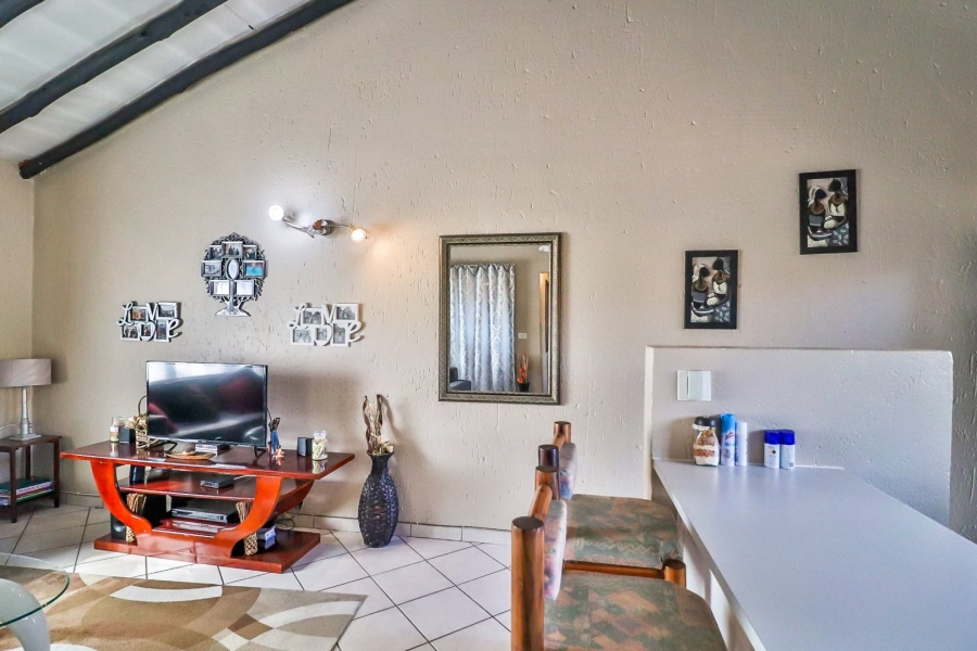 2 Bedroom Property for Sale in North Riding AH Gauteng