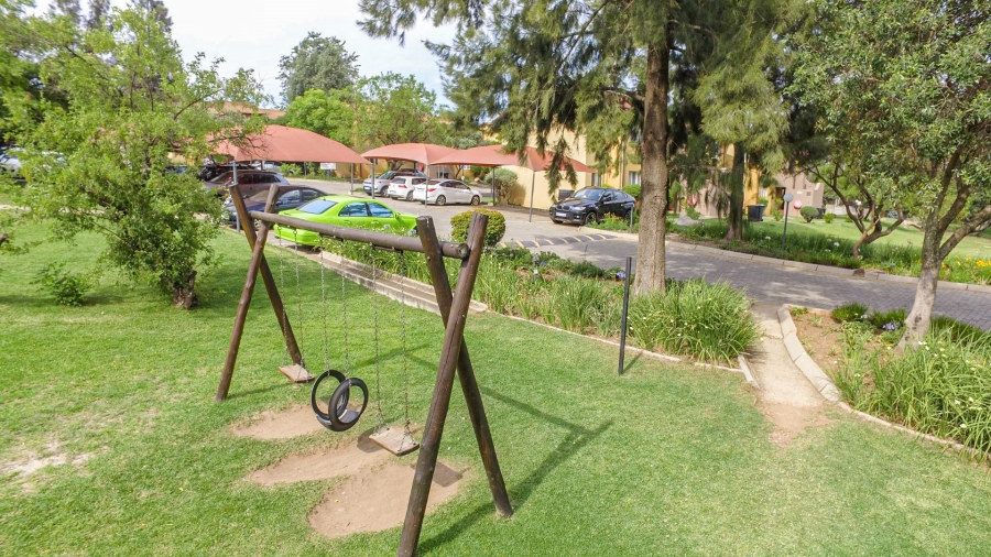 2 Bedroom Property for Sale in North Riding AH Gauteng