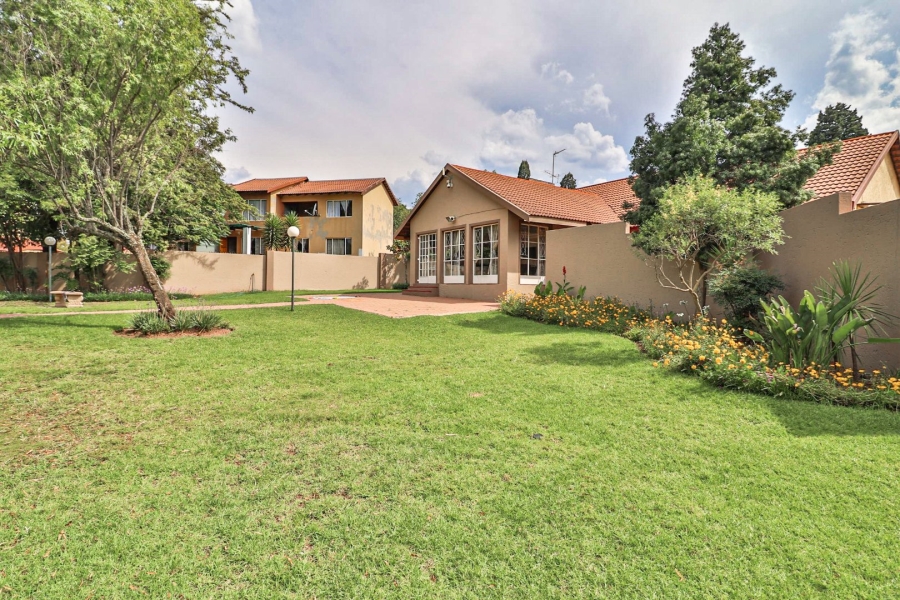 2 Bedroom Property for Sale in North Riding AH Gauteng
