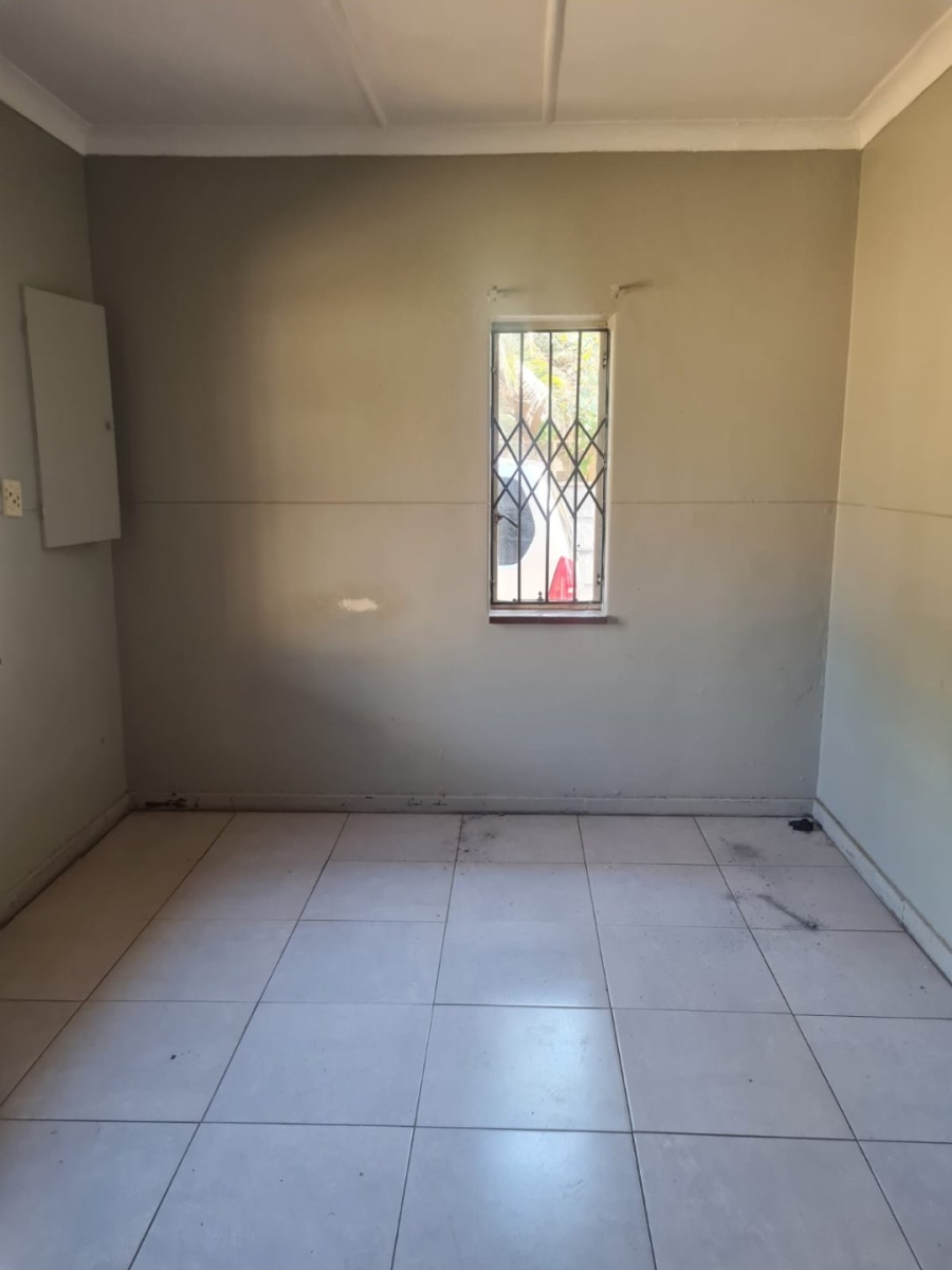 7 Bedroom Property for Sale in Westonaria Gauteng