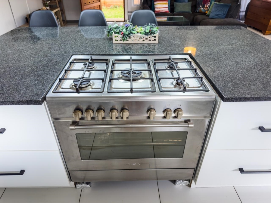 3 Bedroom Property for Sale in Jansenpark Gauteng